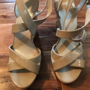 Nine West tan wedges